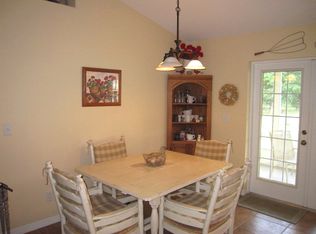 7918 Shannon Ln, Zephyrhills, FL 33540