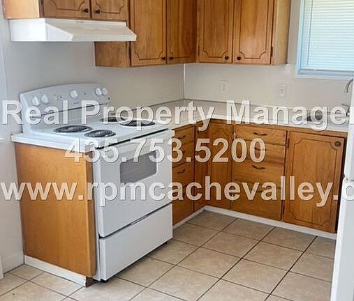 2nd image of 420 1/2 N 200 W APT 2