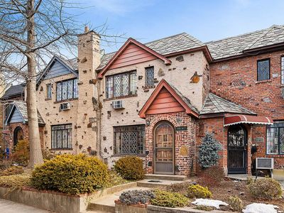 4547 193rd St, Flushing, NY, 11358