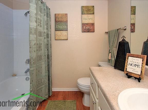4th image of 1450 N State Highway 360 APT 221
