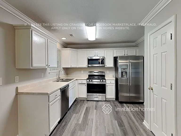2625 Fairstone Ave — Photo 8