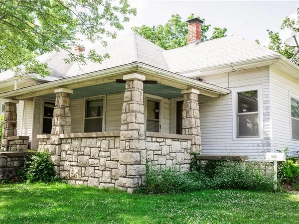 210 S Mulberry St, Paola, KS 66071
