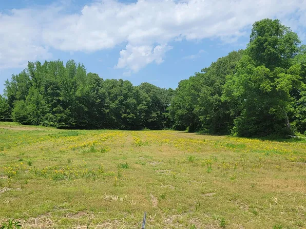 44 Casey Rd, Trenton, TN 38382