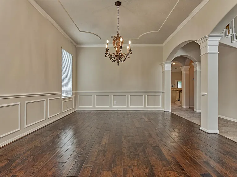 6615 Haughton Dr — Photo 9