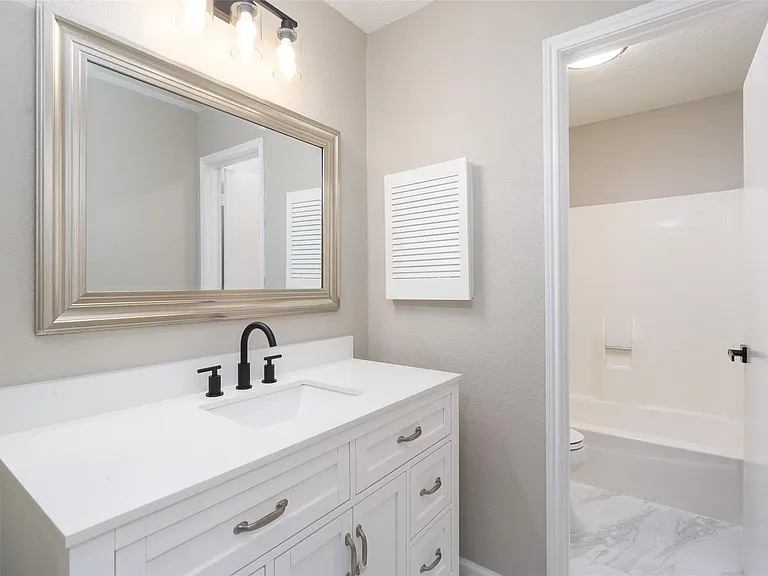 16450 Parksley Dr — Photo 18