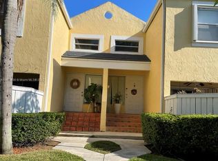 6850 SW 45th Ln APT 4, Miami, FL 33155