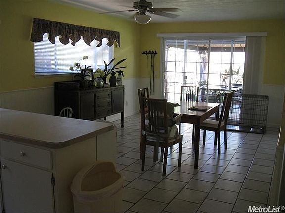 4th image of 1517 Saratoga Dr