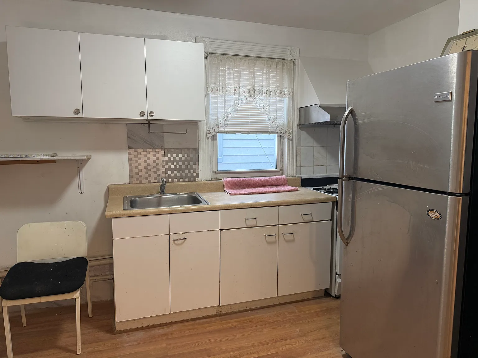 Maple Ave, Flushing — Photo 1