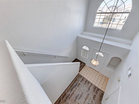 3rd image of 5301 Padua Way
