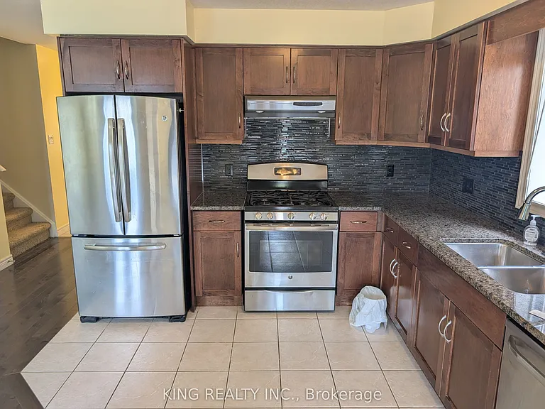 1834 Reilly Walk — Photo 8