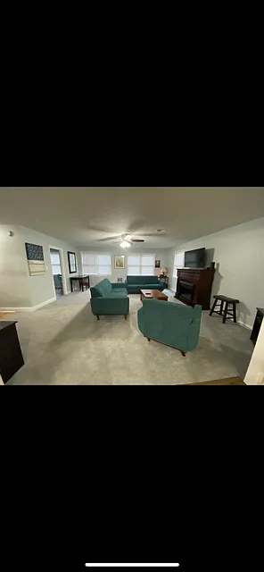 656 Macklen Ave #3