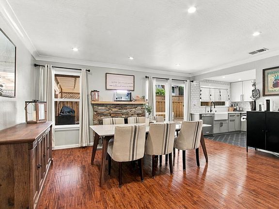 4th image of 4596 Meadowhurst Ct