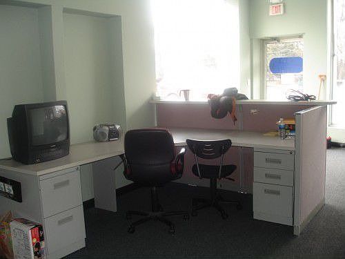 2nd image of 220 Fulton St