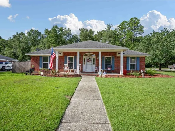 1721 Spanish Trace Dr, Saraland, AL 36571
