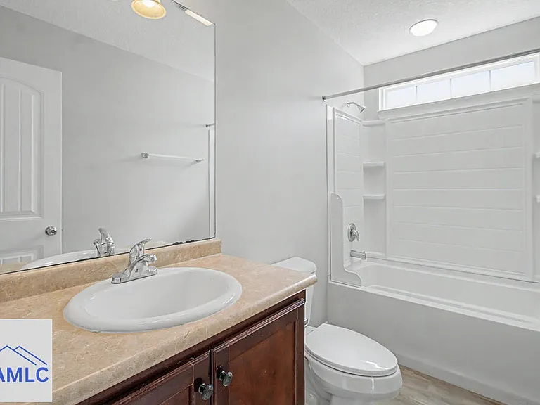 624 Amhearst Row — Photo 18