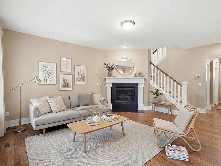 224 N Serenity Hill Cir — Photo 3