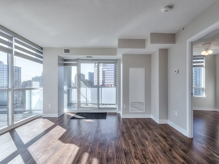 5740 Yonge St #1309 — Photo 3