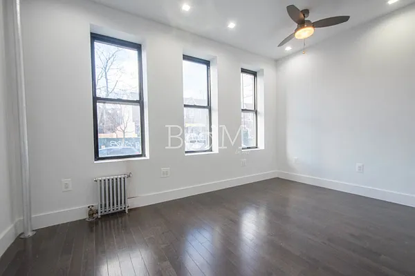 Rented by Brick&Mortar | media 22