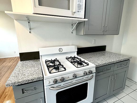 5th image of 3578 1/2 S Centinela Ave #3578-1/2