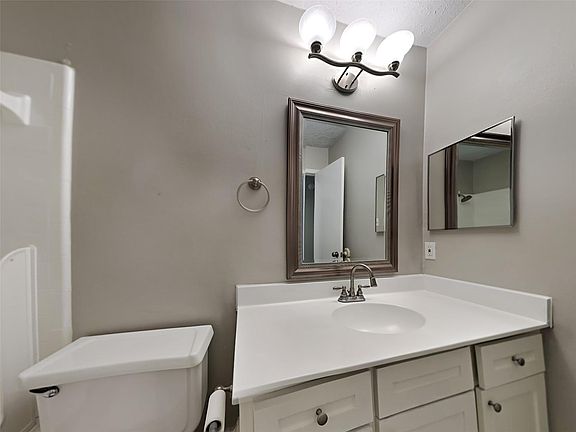 5th image of 5710 Flax Bourton St