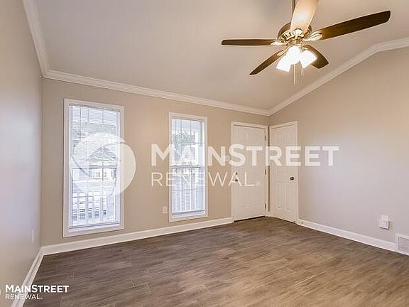 5th image of 3423 Laurelwood Dr