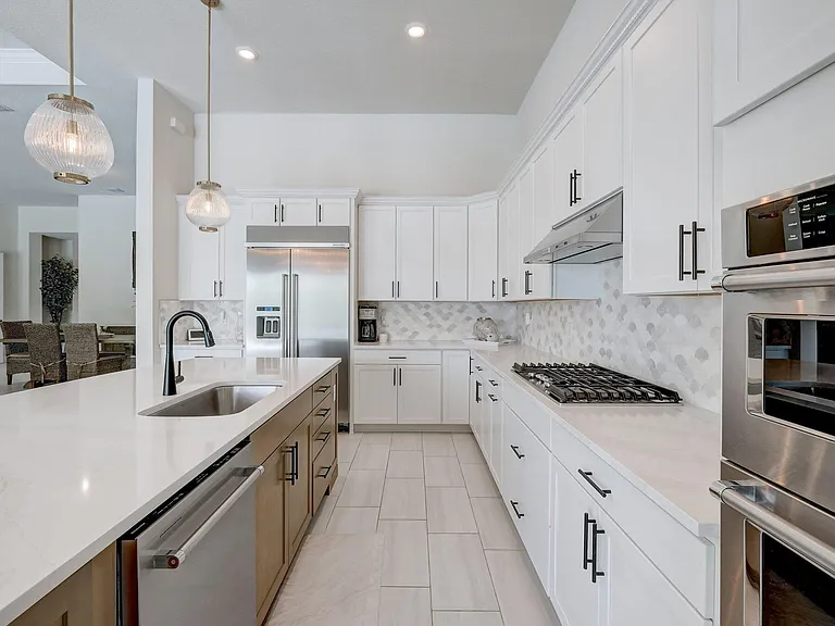 9234 Balsamo Dr — Photo 17