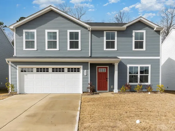 689 Pointe Andrews Dr, Concord, NC 28025