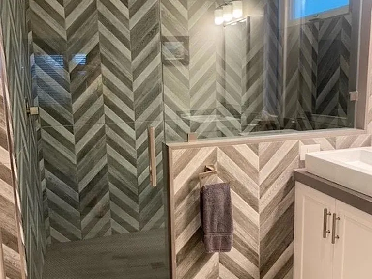 250 Avenida Monterey — Photo 3