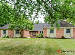 1461 Lake Shore Dr S, Barrington, IL 60010