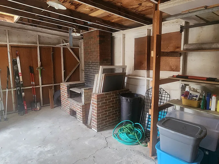 105 2nd St E — Photo 16