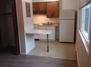 340 Rainbow Plz #1, Reedsport, OR 97467