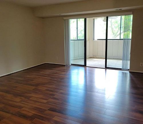 3rd image of 5901 Mount Eagle Dr APT 207
