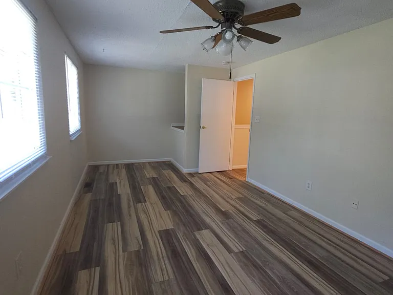 10960 Greenaire Pl — Photo 7