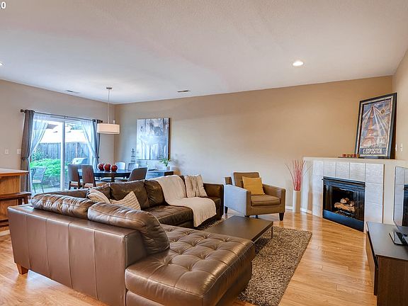 5th image of 1764 SE 32nd Ave