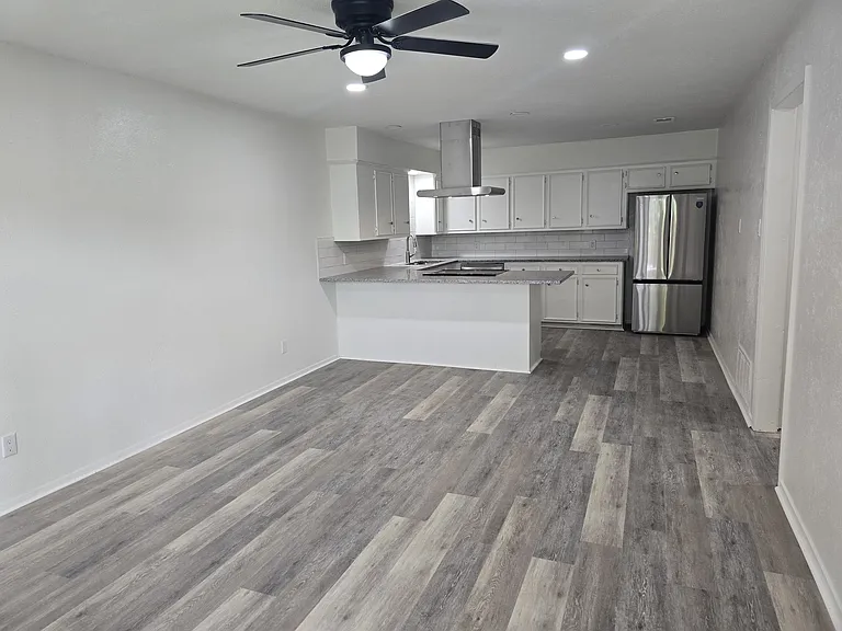 601 County Road 3721 — Photo 18