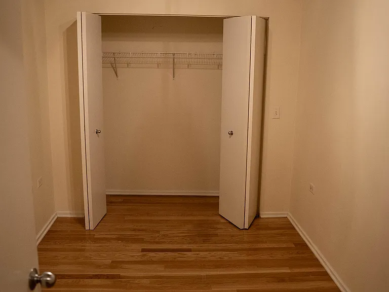 1735 N Paulina St #318 — Photo 8