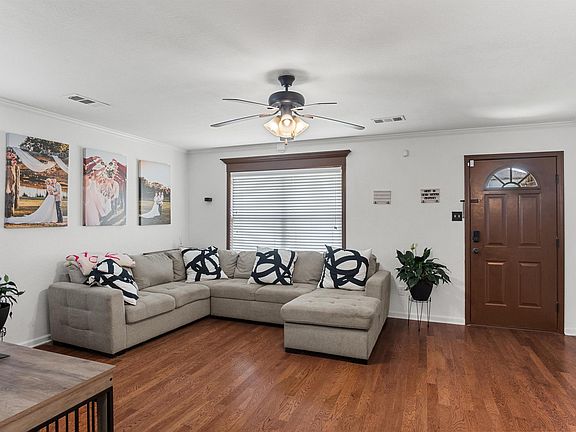 4th image of 1401 Sweetgum Ln