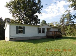 324 Ridgeway Cir, Troutville, VA 24175