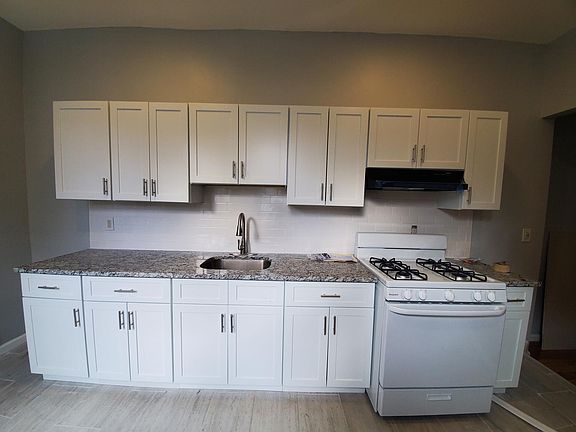 2nd image of 92 Garside St Floor 1