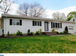 30 Sandalwood Ave, Hamilton, NJ 08619