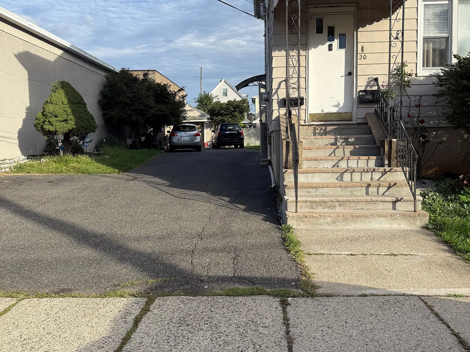 2 bed, 1000 sqft, $2,300 — Photo 2