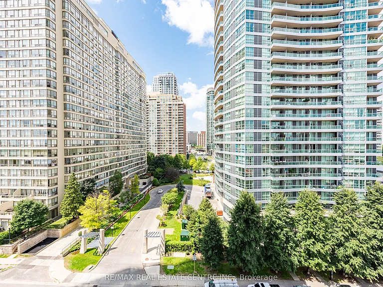 30 Elm Dr W #601 — Photo 31
