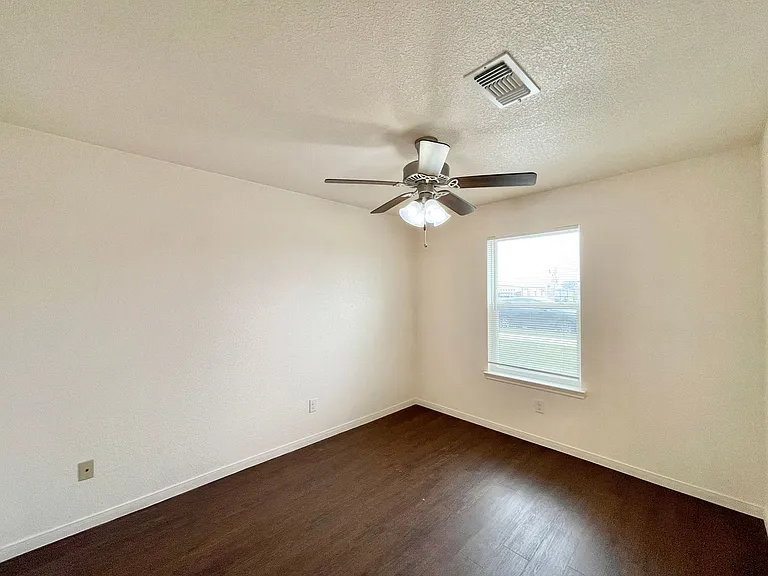 6701 University Village Way — Photo 7