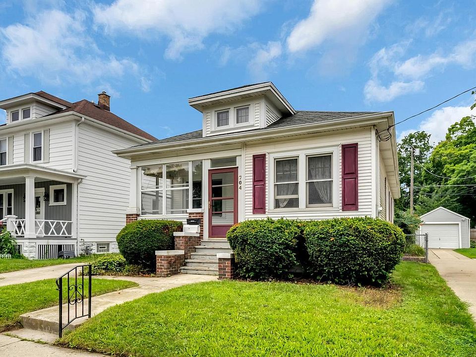 1st image of 704 Belmont AVENUE