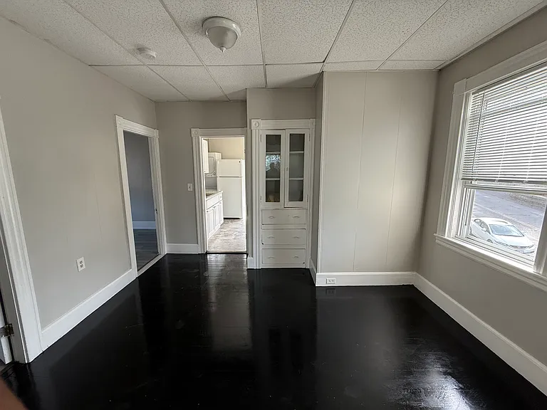 184 Laurel St #2 — Photo 8