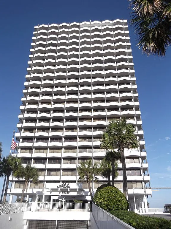 Building Photo - 2828 N Atlantic Ave #704