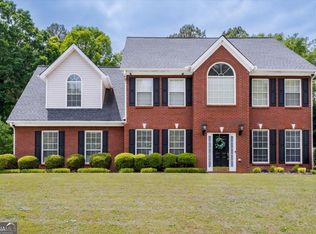 1025 Spanish Moss Ln, Lawrenceville, GA 30045