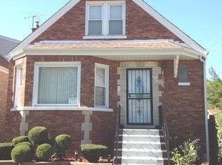 7116 S Sacramento Ave, Chicago, IL 60629