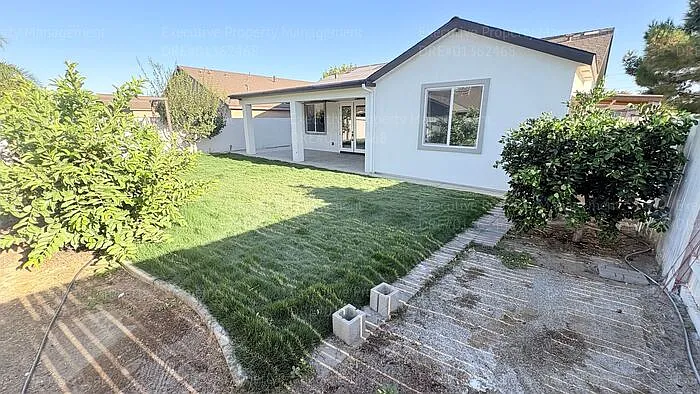 8905 Cadbury Dr — Photo 54