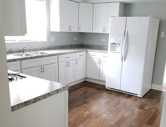 4th image of 7816 S Kingston Ave #3